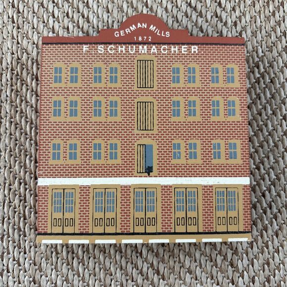 The Cat's Meow German Mills F. Schumacher Wood Shelf Sitter 1993 - Picture 1 of 4